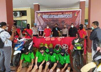 Polisi berhasiil menangkap pelaku pembegalan di Bengkulu. Foto: Istimewa