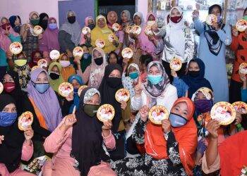 Militansi Ibu Ibu Desa Danau Embat Inginkan Yuninta Jadi Bupati Tak Terbendung