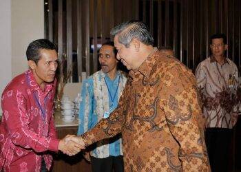 Mursyid Yusmar Sonsang dalam satu rangkaain acara bersama Susilo Bambang Yudhoyono