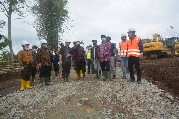 Fachrori Tinjau Bandara Depati Parbo yang Dikerjakan