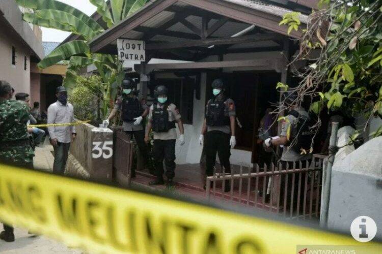 Densus 88 Antiteror Mabes Polri telah menangkap empat terduga teroris