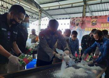 Pemusnahan barang bukti Narkotika oleh Polda Jambi. Foto: Istimewa