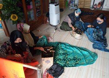 Geliat Rumah Batik dan Hidroponik Berkah Berdayo Menjawab Kelesuan Ekonomi