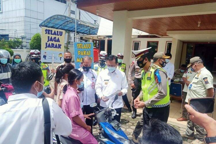 Disayangkan, Pengendara di Jambi Tak Pakai Helm dan Masker