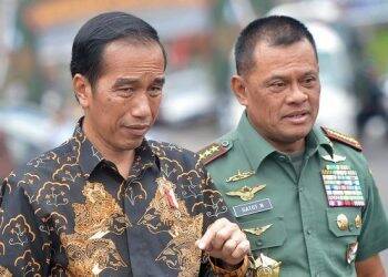 Gatot Nurmantyo Dianugerahi Bintang Mahaputera oleh Jokowi