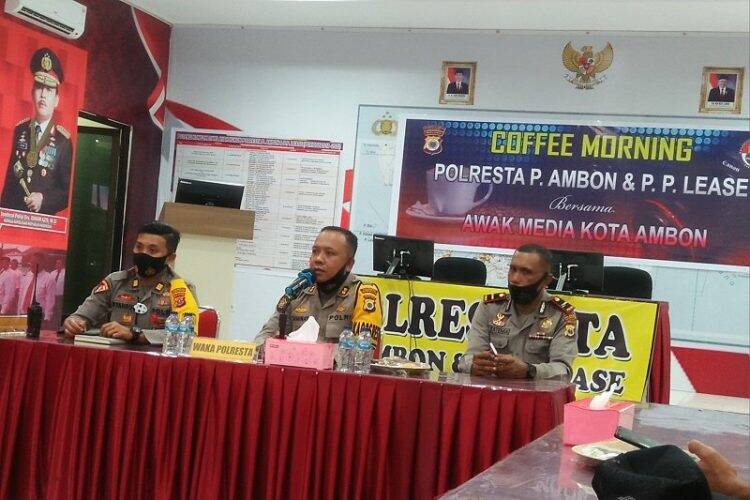 Kasubag Humas Polresta Pulau Ambon dan PP Lease, Ipda Izac Leatemia