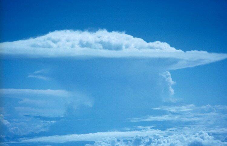 BMKG: Pembentukan Awan Cumulonimbus Berpotensi Terjadi di Jambi