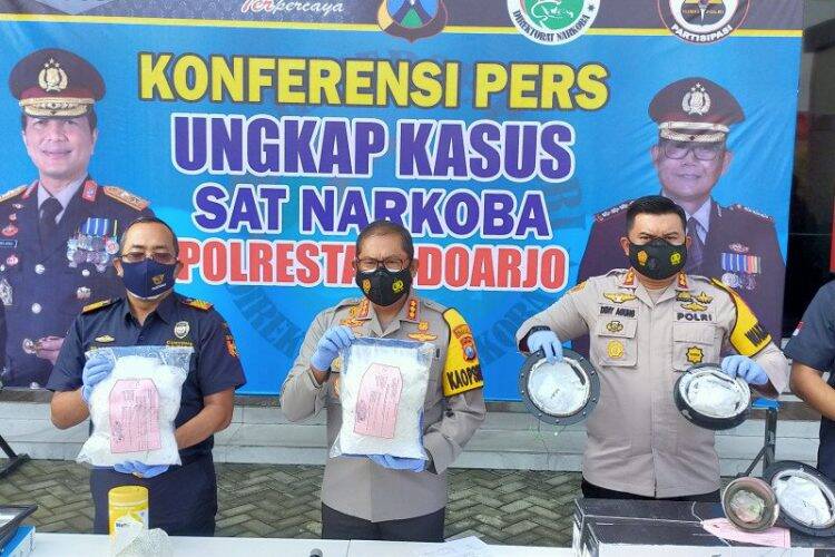 Modus Baru Pengiriman Sabu Lewat Lampu LED dan Mesin Kipas Angin