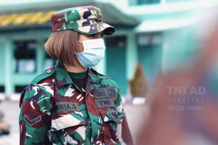 Viral, Pelatih Kowad Si Rambut Pirang Keturunan Belanda