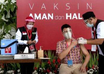 Raffi Ahmad Wakili Kaum Muda dalam Vaksinasi Covid-19 di Istana Negara