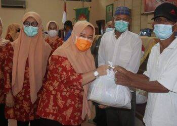 DWP Provinsi Jambi Berbagi Kasih dengan Anak Disabilitas