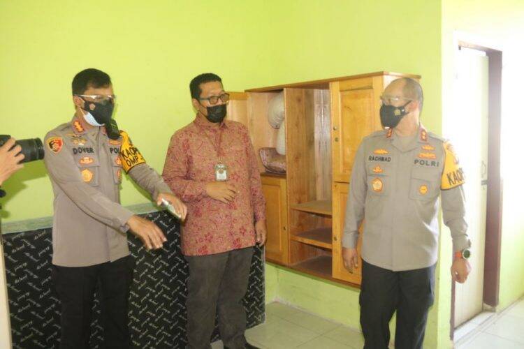 Kapolda Tinjau Tempat Isoman Pasien Covid-19