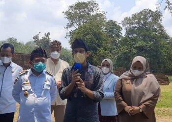 Nadiem Akan Laporkan Potensi Candi Muaro Jambi ke Jokowi