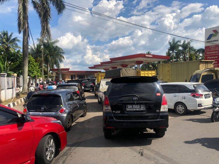 BBM di Jambi Langka, Tak Sesuai dengan Omongan Pertamina