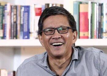 Jokowi Lantik Mega, Komentar Rocky Gerung Horor Banget