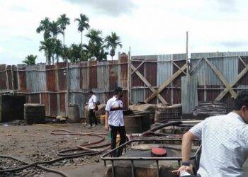 Polisi Gerebek Gudang Minyak Ilegal di Kota Jambi