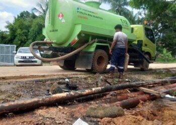 Pipa Minyak Pertamina Kenali Asam Bawah Bocor