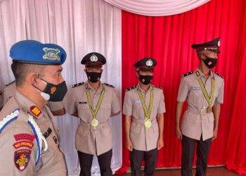 Tiga Suku Anak Dalam Dilantik Jadi Polisi