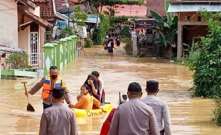 Empat Ribu Kepala Keluarga di Bungo Jadi Korban Banjir