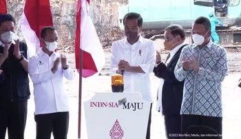 Jokowi Resmikan Proyek Hilirisasi Batu Bara di Sumsel