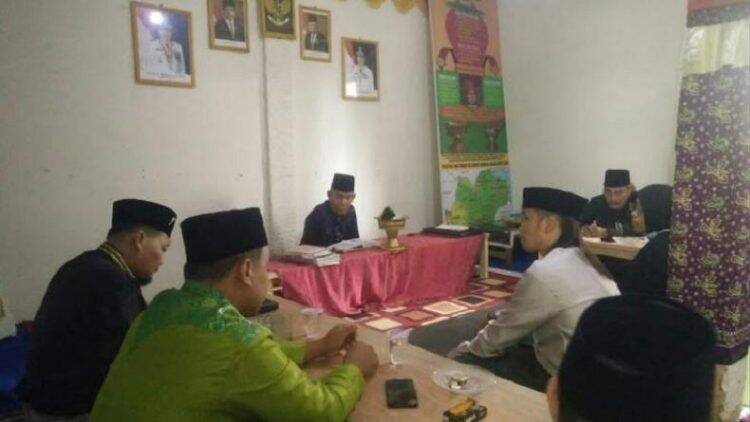Pemilik Akun TikTok Ini Dihukum Denda Adat Melayu