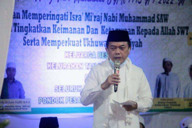 Gubernur Haris: Semangat Bangun Pesantren Ini Luar Biasa