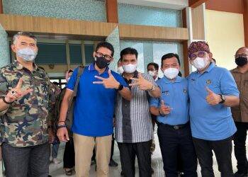 Panglima Gerindra Jambi Antar Sandiaga Uno ke Bandara