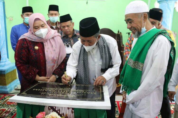 Abdullah Sani Resmikan Masjid Baiturrahim Desa Kasang Tanjung Nangko Kumpeh Ulu