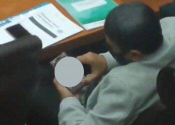 Anggota DPR Fraksi PDIP Nonton Video Porno