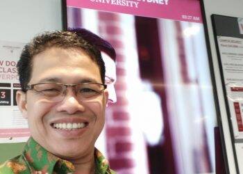 Tamatan Luar Negeri Lebih Hebat?