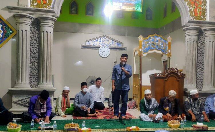 Sekda Dampingi Wagub Jambi Silaturrahmi dengan Warga Parit Culum