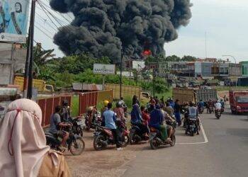 Hari Ini Tim Forensik Investigasi Gudang Minyak Ilegal yang Terbakar di Jambi