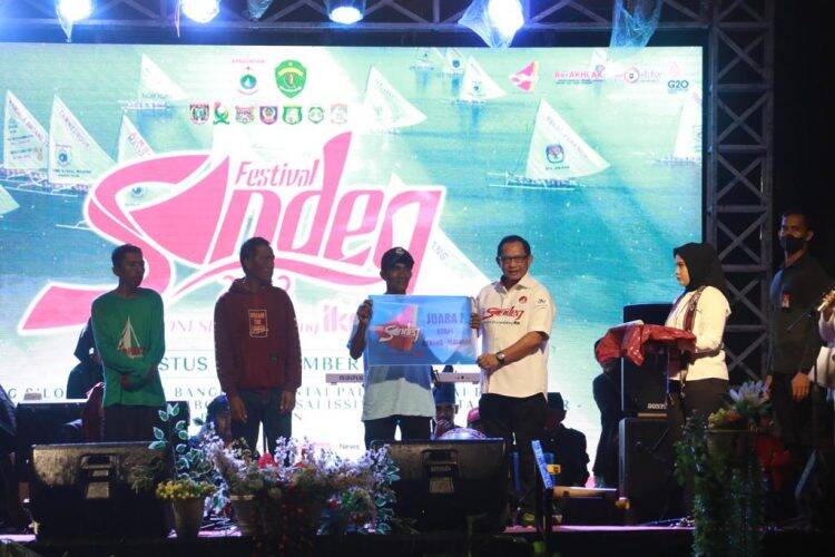 Mendagri Puji Filosofi Perahu Sandeq dan Semangat Pasandeq