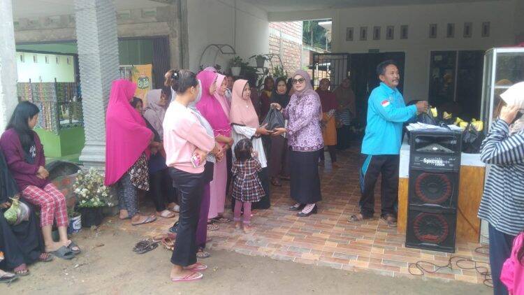 Pemdes Talang Makmur Ringankan Beban 800 Kepala Keluarga