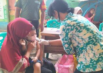Pentingnya Imunisasi Rubella, Serka Heriyanto Sampai Door to Door