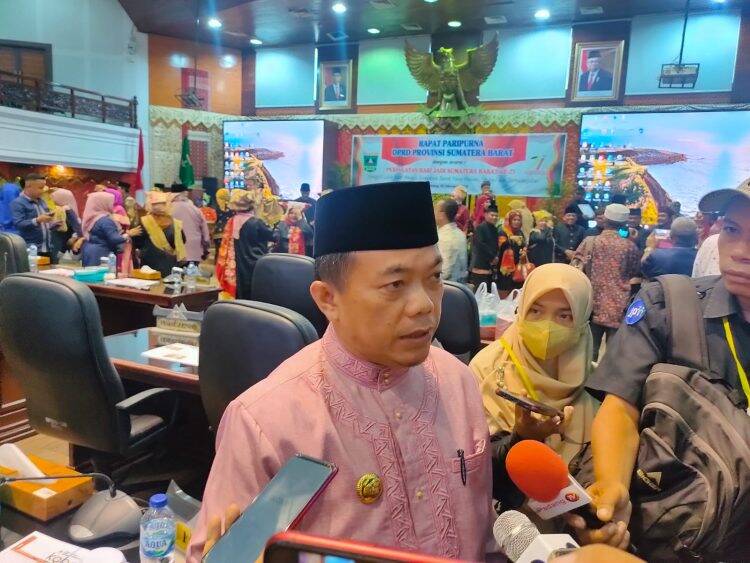 Hadir di HUT Sumbar, Keinginan Al Haris Gak Main-main