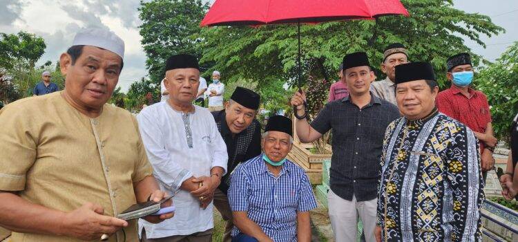 Duka Usman Ermulan Atas Kepergian Bekas Sekda Sarolangun, Antar sampai ke Peristirahatan Terakhir