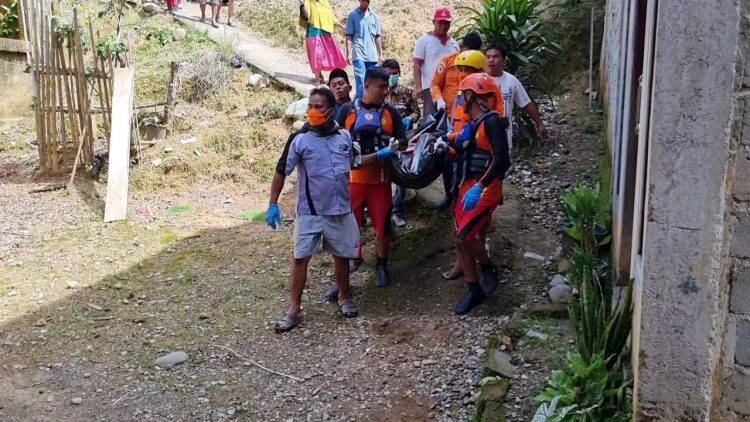 Terseret Arus Sungai Tabir Sejauh 2,2 KM, Riki Meninggal Dunia