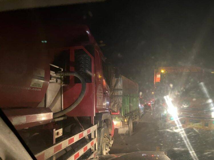 Terjebak Macet, Eks Anggota DPR RI Minta Pemerintah Dahulukan Aurduri III Ketimbang Tol Sumatera