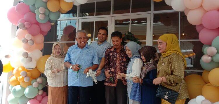 Warga Mendalo Darat Muarojambi Kini Punya Klinik Gigi, Buka sampai Jam 8 Malam