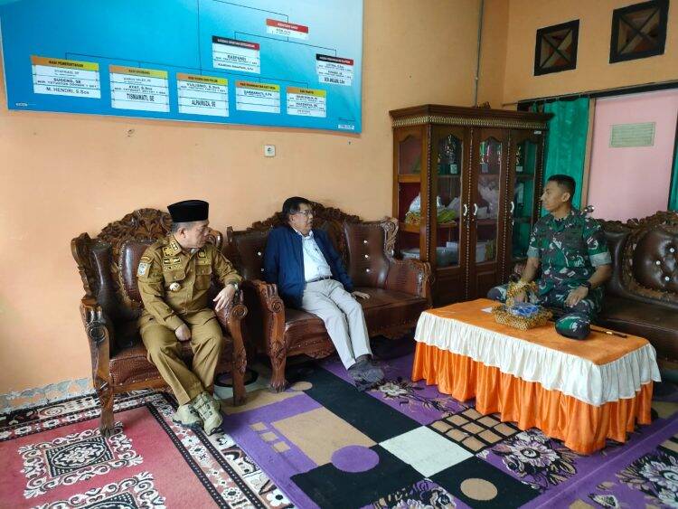 Usman Ermulan Ajak Warga Jambi Doakan Proses Evakuasi Kapolda Berjalan Lancar, Al Haris Sambut Mantan Wapres di Desa Jatuhnya Heli