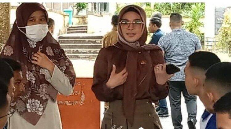 Pesan Eka Marlina Ketika Melihat KBM Titian Teras
