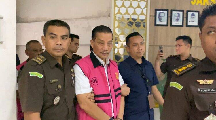 Gubernur Sentil Yunsak El Halcon Dirut Bank Jambi yang ‘Rampok’ Rp310 Miliar