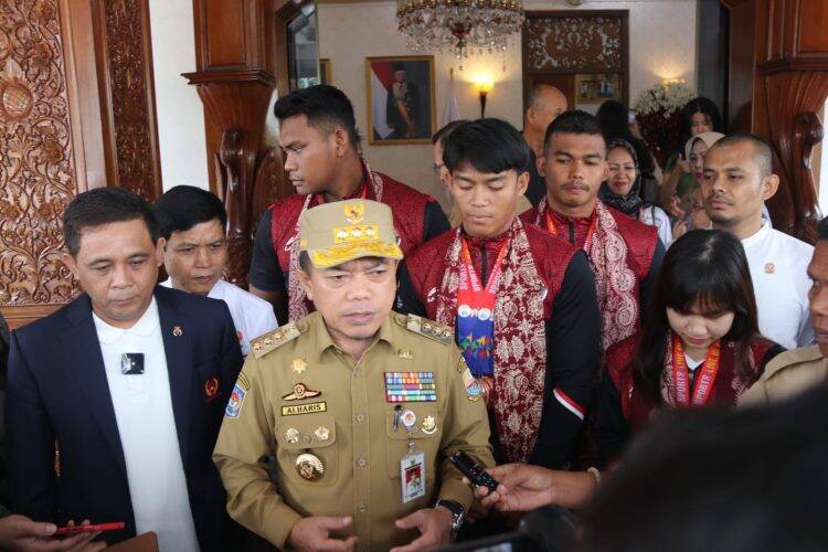 Tujuh Atlet Jambi Peraih Medali SEA Games 2023 Dapat ‘Ikan Segar’ dari Al Haris