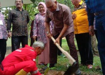 Bekas Bupati sekaligus Anggota DPR RI, Wabup Batanghari, Anggota DPRD hingga Caleg Kumpul di Hutan Kota Jambi
