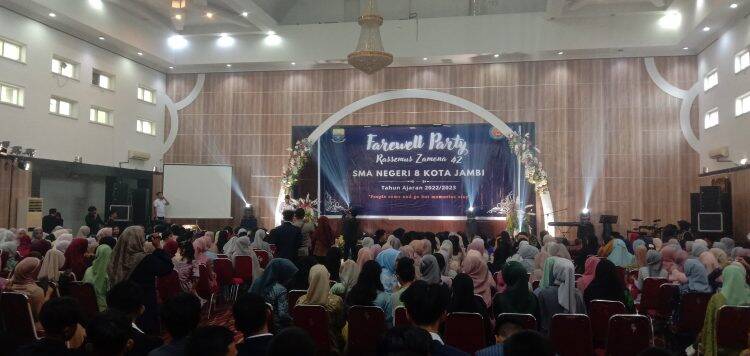 Wagub Jambi pada Siswa SMAN 8 Kota Jambi: Asal Masuk Akal