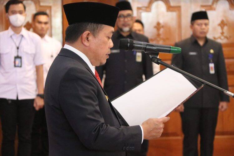 Daftar Lengkap 13 Pejabat Eselon II Dilantik Al Haris