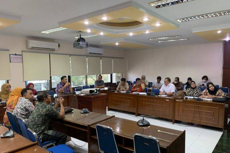 Stuba Pansus Evaluasi Capaian Target RPJMD Gubernur Jambi