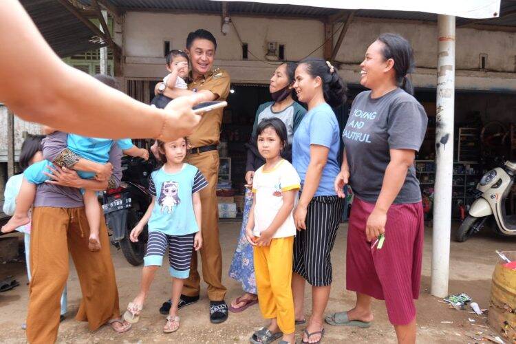 Bachyuni Deliansyah Bantu Korban Kebakaran Muaro Sebo