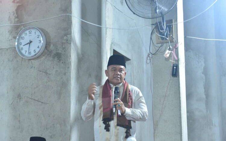 Sekda Muaro Safari Ramadhan di Masjid Baittusalam